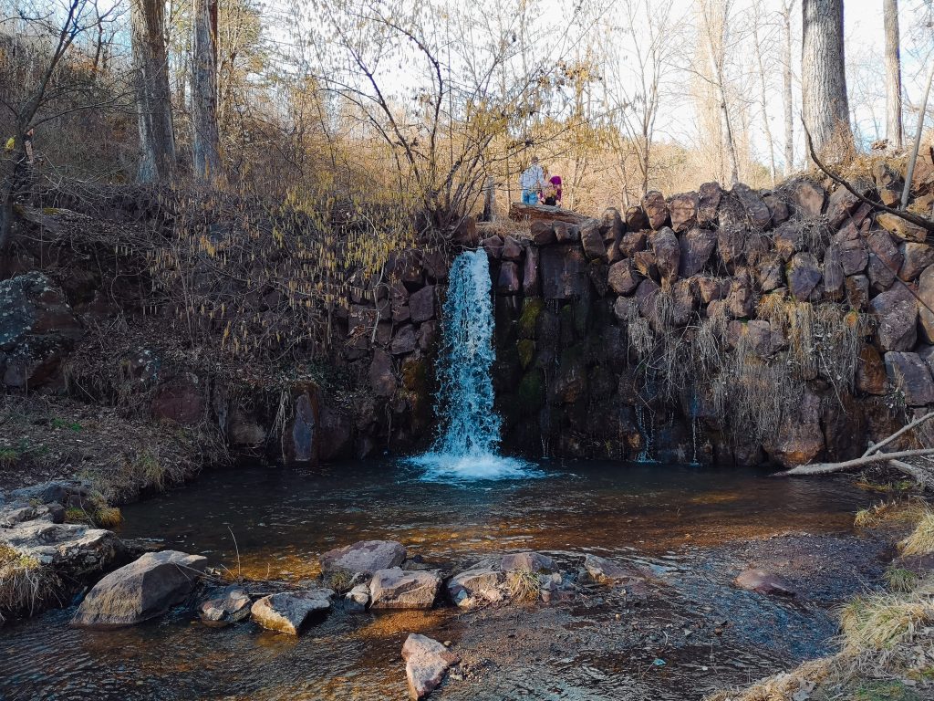 водопад локорско
