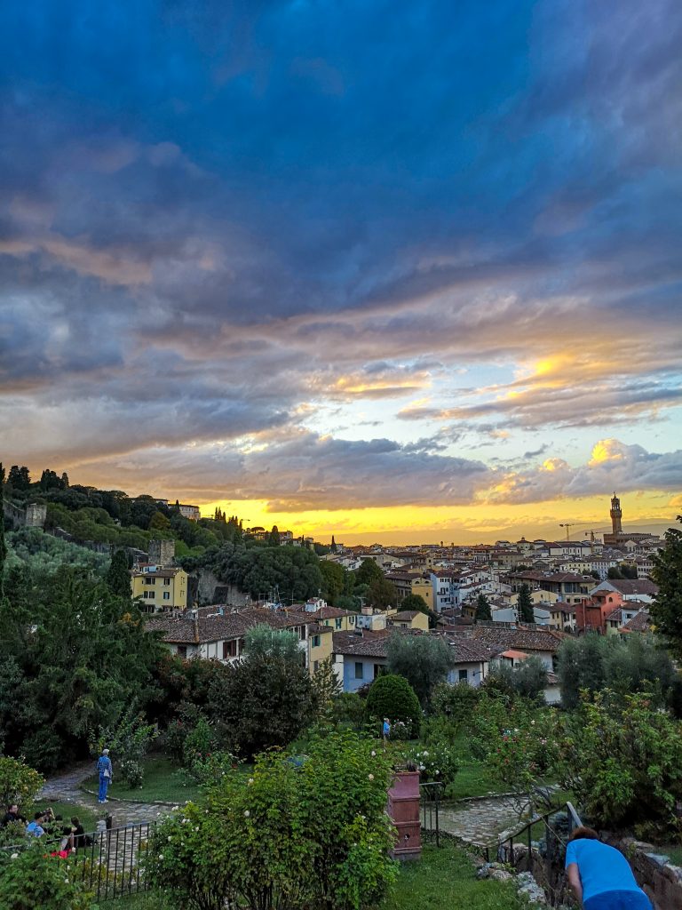 Панорамна гледка към Флоренция от Площад Микеланджело (Piazzale Michelangelo)
